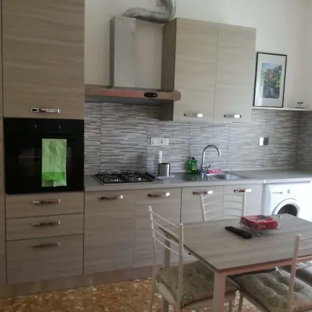 Отель Calliope Casa Vacanze Специя